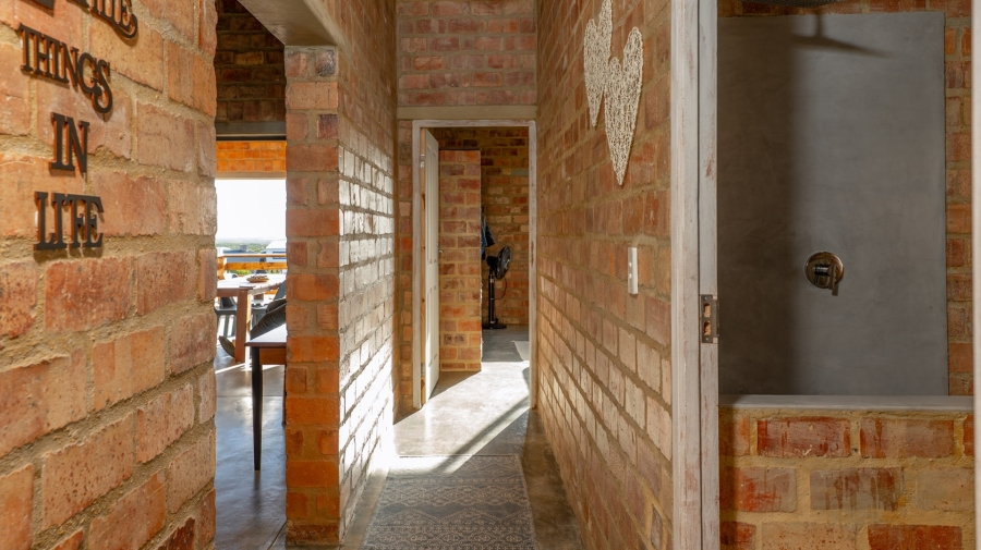 2 Bedroom Property for Sale in Struisbaai Western Cape